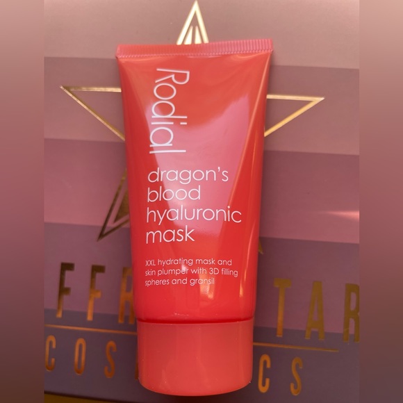 New •Rodials Dragon Blood Hyaluronic Mask - Picture 4 of 6